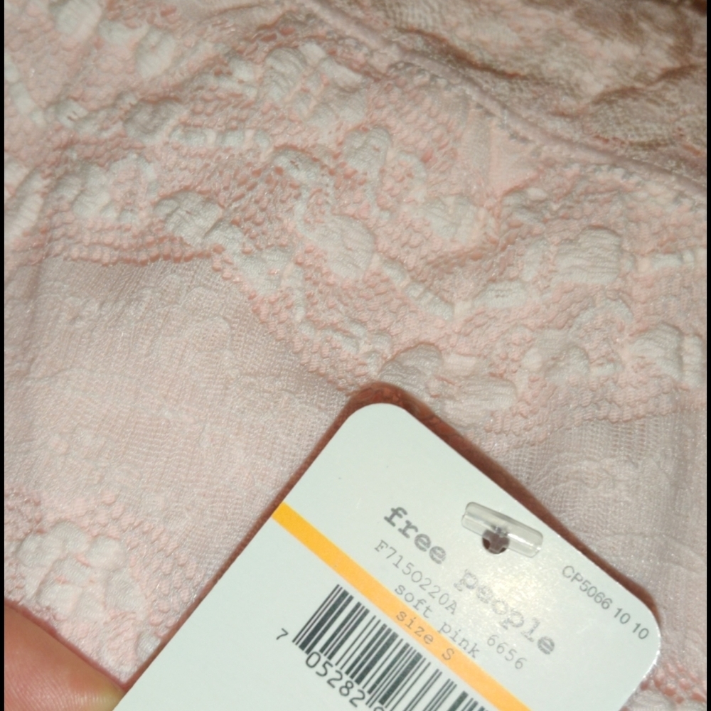 Free People Soft Pink Lace Bandeau size Small style # F7150220A - Picture 4 of 5